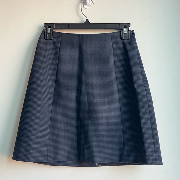 Aritzia Dresses & Skirts - Aritzia Babaton - Skirt (Navy Plaid)